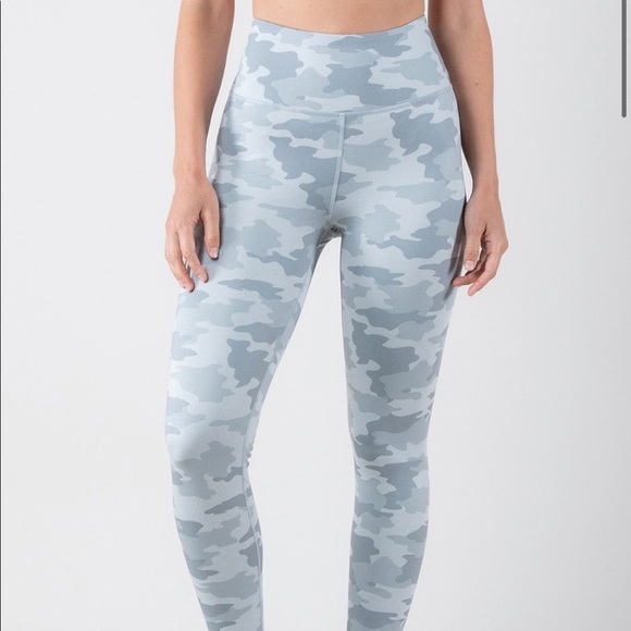 ellesse camo leggings